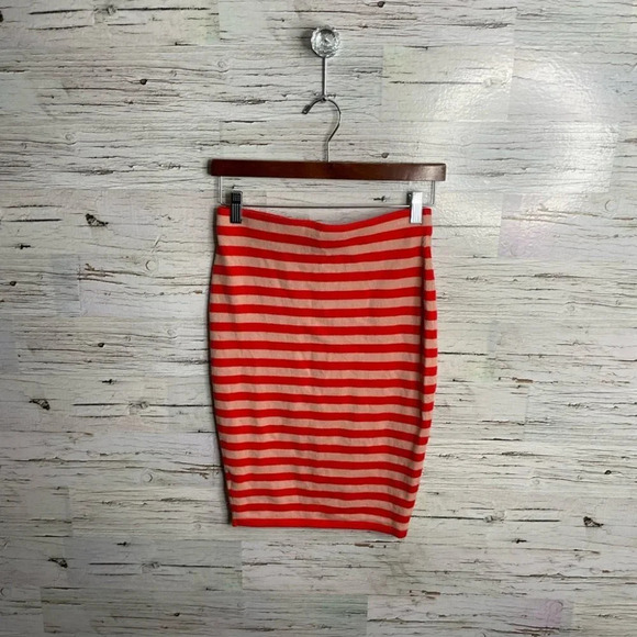Skaist Taylor Striped Skirt Knit pencil cream  orange pink size small - Picture 3 of 8